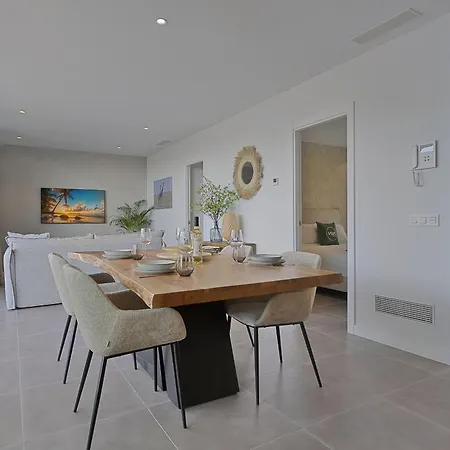 Vivi Homes - Levalin Wellness, Pool & Terrace Apartamento *