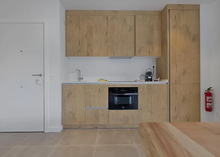 Vivi Homes - Levalin Wellness, Pool & Terrace Apartment *