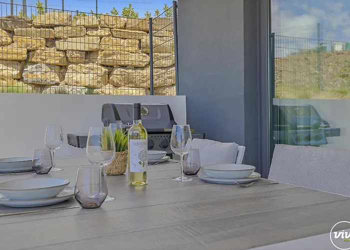 Vivi Homes - Levalin Wellness, Pool & Terrace *